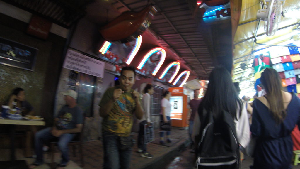 G0101003 1024x576 - PatPong Night Bazaar,Bangkok Thailand